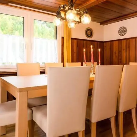 Saas-almagell Sleeps 11 Wifi Apartman Saas-Almagell