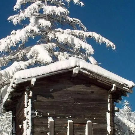 Saas-almagell Sleeps 11 Wifi Apartman *